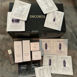 Decorte Skincare Set - Black and Purple